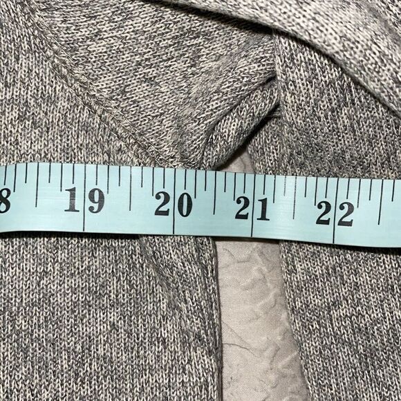 G.H. Bass & Co Mens 1/4 Button Henley Fleece Pullover Sweater Gray Small - Picture 7 of 8